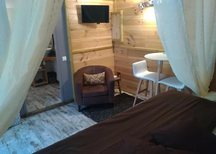 Couette-café Praesidio 3*